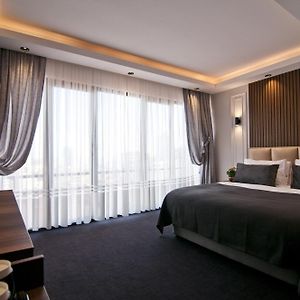 Valide Residence